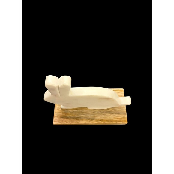 White Marble Bunny Figurine On Wooden base- Minimalist Rabbit Sculpture - India - Picture 7 of 8